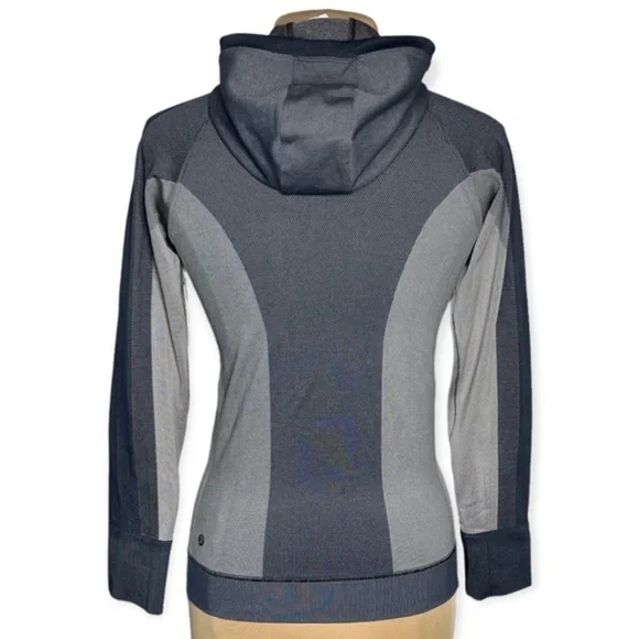 Lululemon Ebb to Train Jacket *Abstract
Black / Dark Chrome
New with Tags - Picture 7 of 17